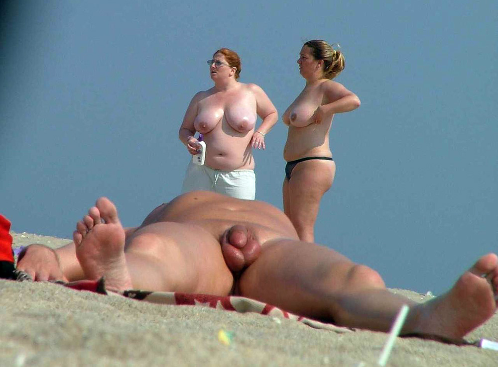 Otngagged bikini big dick voyeur
